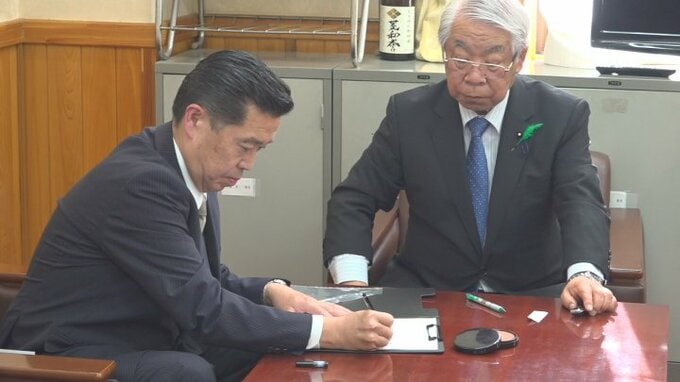 「しっかり言う会派にしたい」「統一地方選も視野に」　立憲民主党系の会派に公明党の県議が合流　山梨県議会　|　山梨のニュース | ＵＴＹテレビ山梨