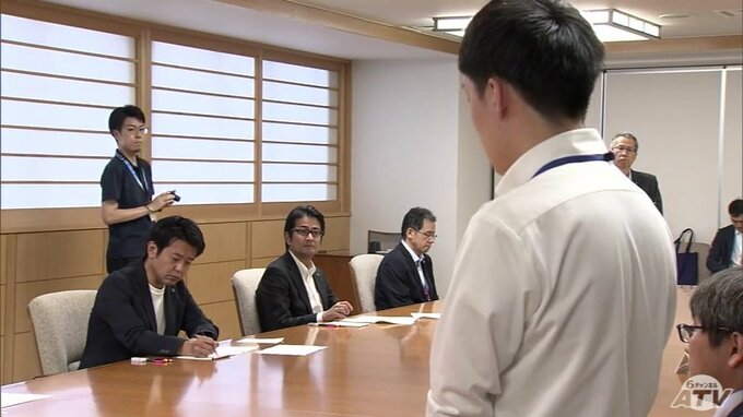 熊本地震で被災地に派遣された青森県職員が現地で感じた課題などを宮下宗一郎 知事に報告「心の傷の負い方は住民によってそれぞれ」　報告受けた知事は職員に感謝と労いの言葉|TBS NEWS DIG
