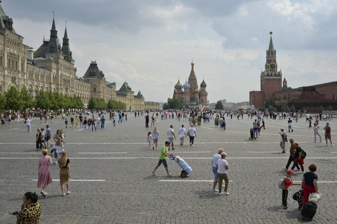 戦時経済のロシア、1－3月は2023年以来のマイナス成長－高金利重しに