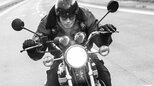 【市原隼人】「フルノーマルのZ1」愛用バイクの同型機に乗って「生涯忘れない衝撃」「思いは完全に沼に」|TBS NEWS DIG