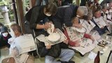 おしろいが顔に付けば付くほど来年は豊作になる?!五穀豊穣祈願のおしろい祭り 来年の作柄は「豊作です!」 | 福岡のニュース|RKB NEWS|RKB毎日放送