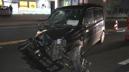 提灯 39個(一部箱付き/2つ破損あり) フロント部分が大破…国道9号で車2台が正面衝突 一時全面通行止めに