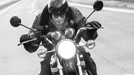 市原隼人】「フルノーマルのZ1」愛用バイクの同型機に乗って「生涯忘れ