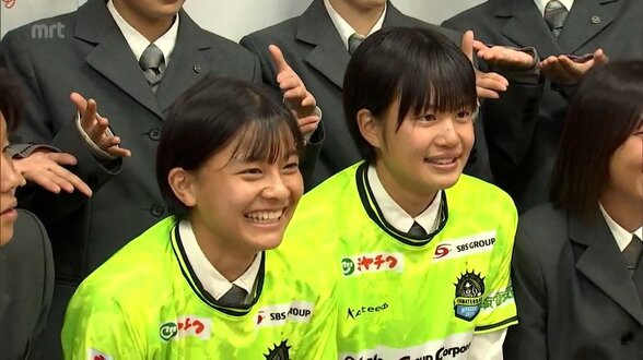 ヴィアマテラス宮崎　宮崎学園高女子サッカー部から田中娃李主将・税田琳花選手の2選手が入団へ　|　MRTニュース ｜ ＭＲＴ宮崎放送