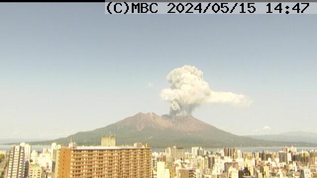 桜島で爆発的噴火　噴煙2000メートル　ことし15回目　|　鹿児島のニュース｜MBC NEWS｜南日本放送