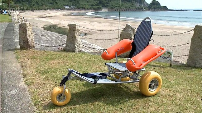 日南市の海水浴場にビーチ用車いす導入|TBS NEWS DIG