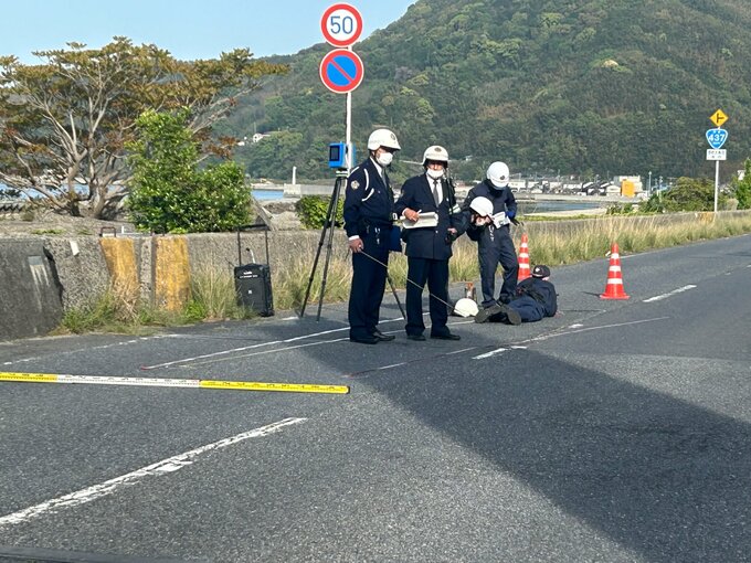 歩行者が軽トラックにはねられる　歩行者は意識不明の重体・ドクターヘリで搬送　山口・周防大島　|　山口のニュース・天気・防災｜tys NEWS｜ｔｙｓテレビ山口
