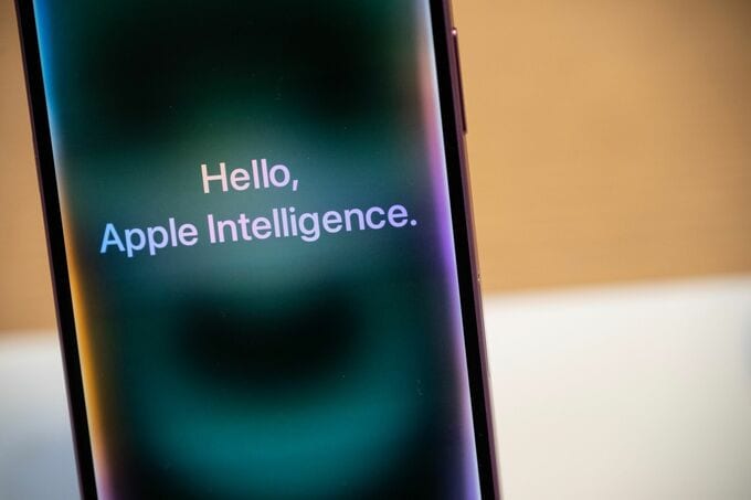 アップル、会話型に進化した「Siri」開発－ＡＩ勢力入り目指し