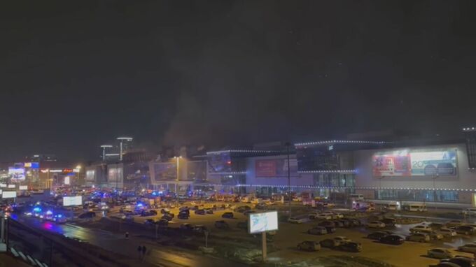 ロシア・モスクワ郊外銃乱射テロ、死者115人に
