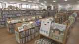 高校生4割は1か月に1冊も本読まず “読書の街”では「もったいない図書館」に子ども司書、読書通帳も|TBS NEWS DIG