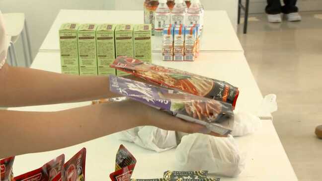「お茶碗7分目ぐらいに減らしたり・・・」食費削り出費を抑える学生たち・・・学生団体が食料配布|TBS NEWS DIG