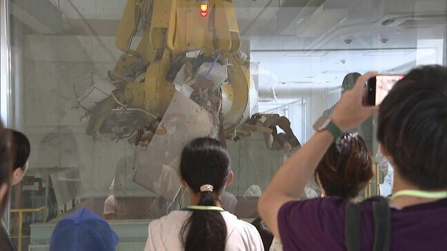 「迫力があってすごい」夏休み中の子供たちがごみ処理施設を見学 福岡・北九州市「日明工場」|TBS NEWS DIG