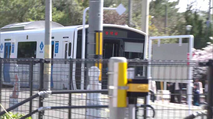 「ストレスから…」列車内の痴漢事件でマークされていた18歳大学生の男　事件と別の17歳女子高校生に痴漢をした疑いで現行犯逮捕　|　福岡のニュース｜RKB NEWS｜RKB毎日放送