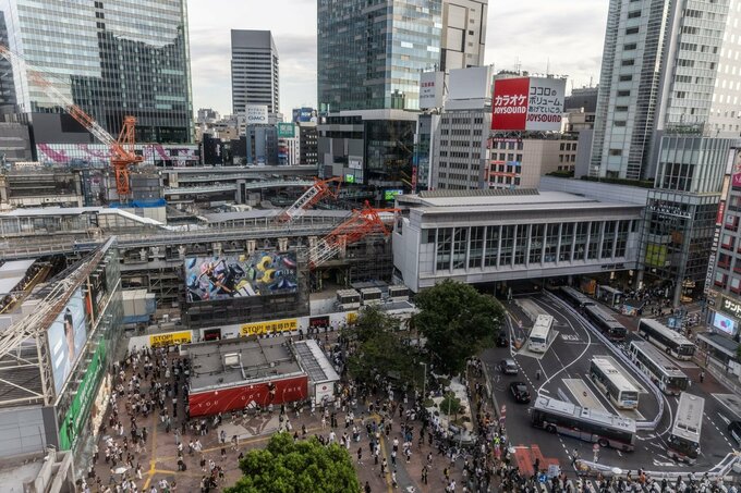 ５年債が下落、入札控え警戒感－先物も一時下げに転じる