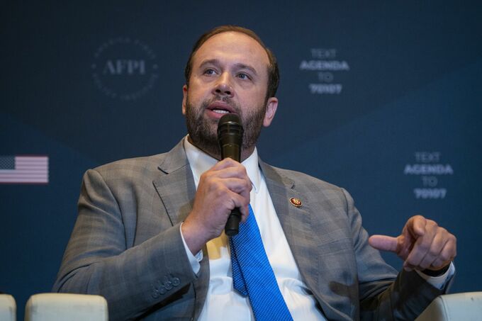 ＳＡＬＴ控除上限、大幅引き上げ要求は譲歩不可避－米下院歳入委員長
