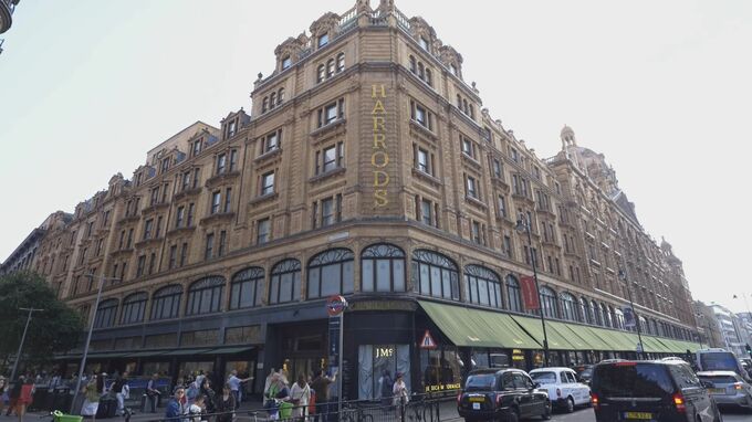 英「ハロッズ」元オーナーが複数の従業員に性的暴行か　ダイアナ元妃恋人の父親　20人超の元従業員がBBCに告発|TBS NEWS DIG