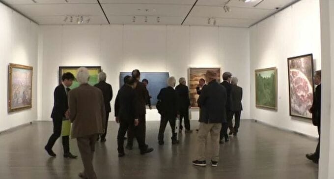 最高賞は動物園に5年通い詰め「朱鷺」を描いた作品 一水会金沢展が開幕|TBS NEWS DIG