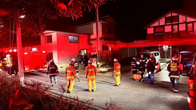 酒田市で火災相次ぐ　火元は近く、3件連続で小屋から出火　警察が火事現場で捜査する様子が確認される（山形）　|　山形のニュース│TUYテレビユー山形