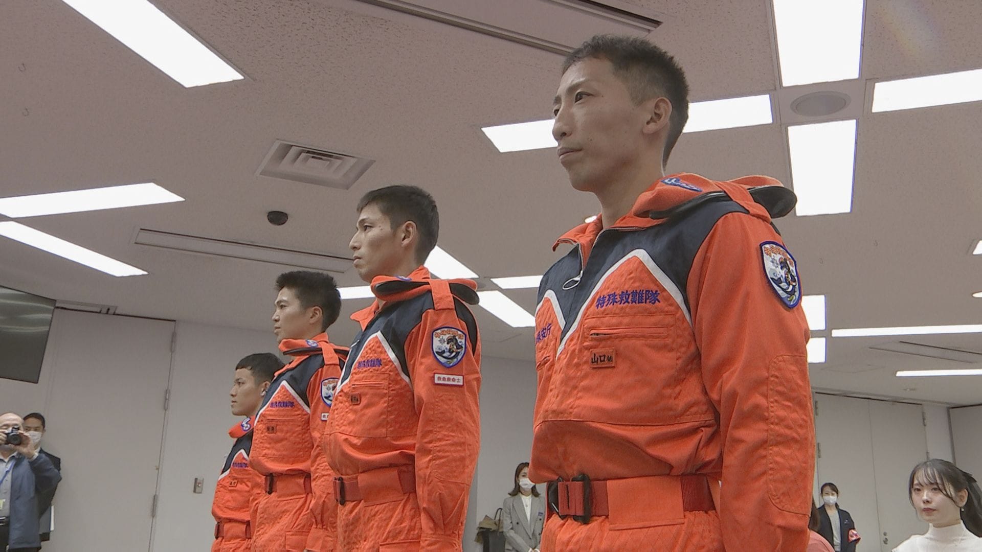 海上保安庁・特殊救難隊研修生が訓練修了 新たに4人が海難救助の最前線