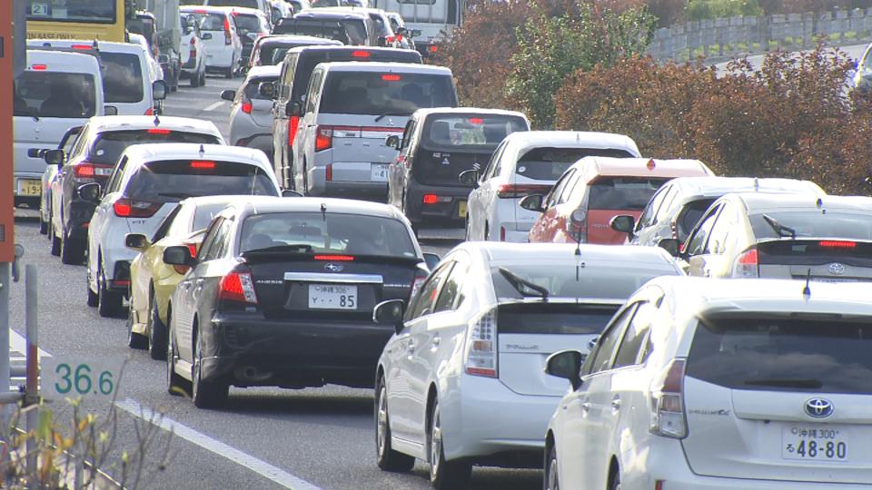 「工事が必要なのは理解するが…」沖縄自動車道で大渋滞　周辺住民の生活に大きな影響　子どもの迎えが遅れ延長保育料が発生するケースも