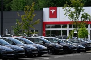 テスラ、販売低迷に歯止めも-EV税控除終了前の駆け込み需要が下支え| TBS CROSS DIG with Bloomberg