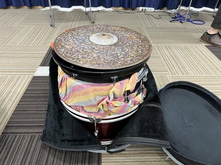 持ち運べるドラムセット？ 有名プロドラマーによるドラムセットの小型 