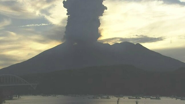 桜島で爆発 噴煙1500ｍ 噴石が9合目まで飛散【21日22日の降灰予報】鹿児島・宮崎|TBS NEWS DIG
