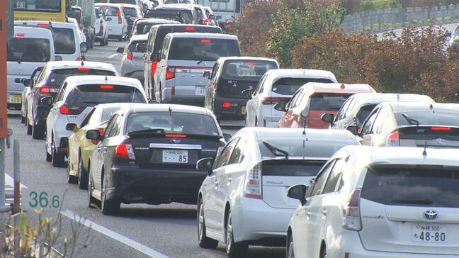 「工事が必要なのは理解するが…」沖縄自動車道で大渋滞　周辺住民の生活に大きな影響　子どもの迎えが遅れ延長保育料が発生するケースも|TBS NEWS DIG