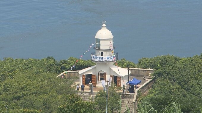 「関埼灯台」塗り替え完了　一般公開　白く輝く道しるべ　　|　大分のニュース｜OBS NEWS｜大分放送
