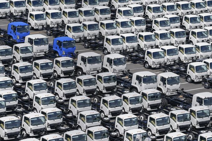 米国の対日自動車関税、15％に引き下げ－合意に基づき正式実施