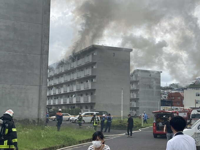 【速報】「爆発音が3回した」鹿児島市東郡元町の国家公務員合同宿舎で火災　|　鹿児島のニュース｜MBC NEWS｜南日本放送