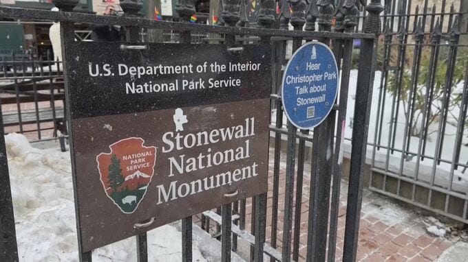 米・性的マイノリティ運動発祥の地から「レインボーフラッグ」撤去　トランプ政権の方針で