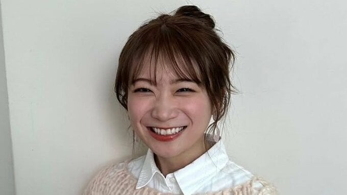【秋元真夏】高校時代の写真を公開　「中学の卒業式にもらった」17年愛用のカメラで撮影|TBS NEWS DIG
