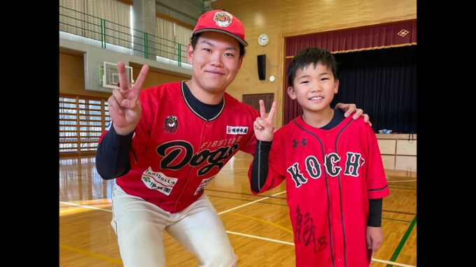 野球独立リーグ『大ファン』の小学3年生を、選手が訪問…「キャッチボール」夢かなえる|TBS NEWS DIG