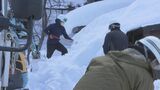「屋根の重みでつぶれそう」災害救助法適用、公費で住宅除雪始まる　福島・郡山市湖南町　|　福島のニュース│TUF