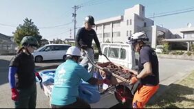 「待てない、もっと住民のこと考えて」泥に転んでけがする高齢者も 仮設住宅でボランティアが応急作業|TBS NEWS DIG