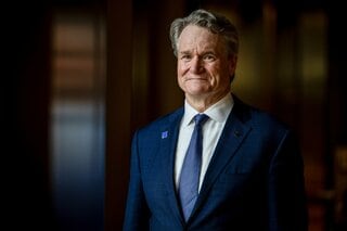 BofA、モイニハンCEOの25年報酬を4100万ドルに上げ－基本給据え置き| TBS CROSS DIG with Bloomberg