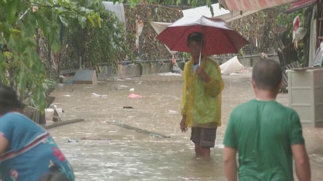 台風11号 フィリピンで少なくとも13人死亡4人不明 急速に発達し南シナ海を西寄りに進む|TBS NEWS DIG