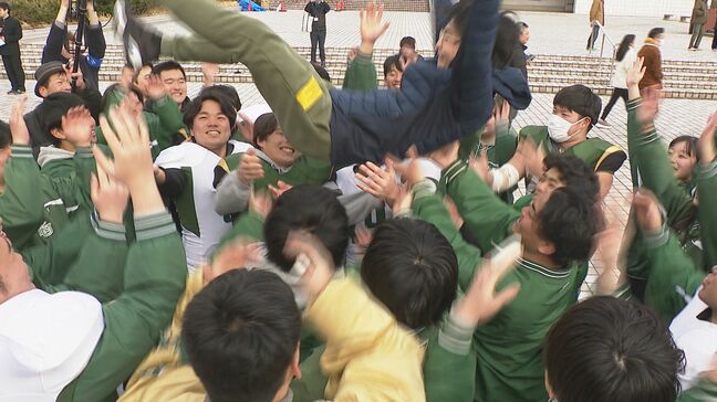 金沢大学で合格発表 被災地の受験生「避難所では携帯のライトで勉強」|TBS NEWS DIG