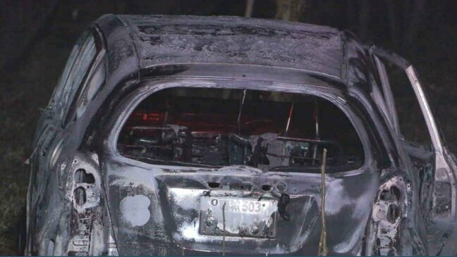 「家の裏で車が燃えている」”エンジン空ふかしが原因か”路上で乗用車1台全焼　けが人なし　宮城・大河原町|TBS NEWS DIG