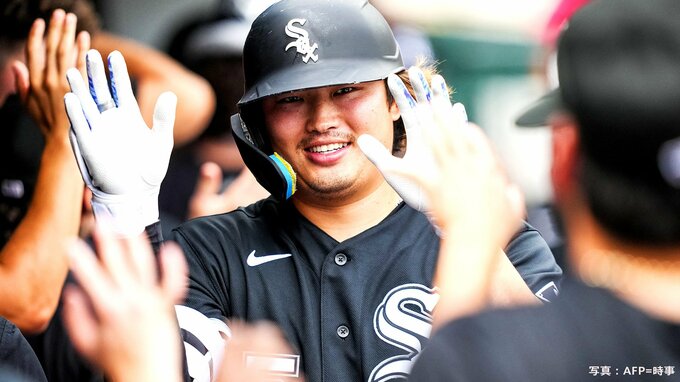 村上宗隆、チームを3連勝に導く決勝の28号2ラン本塁打！大谷翔平を抜き日本選手単独トップに立つ　自身の持つ新人最多記録も更新|TBS NEWS DIG