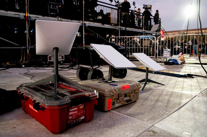 マスク氏、衛星通信｢スターリンク｣接続無料化－ネット遮断のイランで