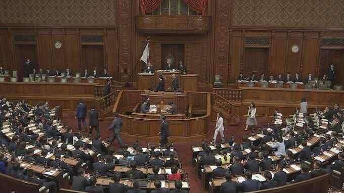 衆議院本会議で議員の名前読み上げをAI音声が代行