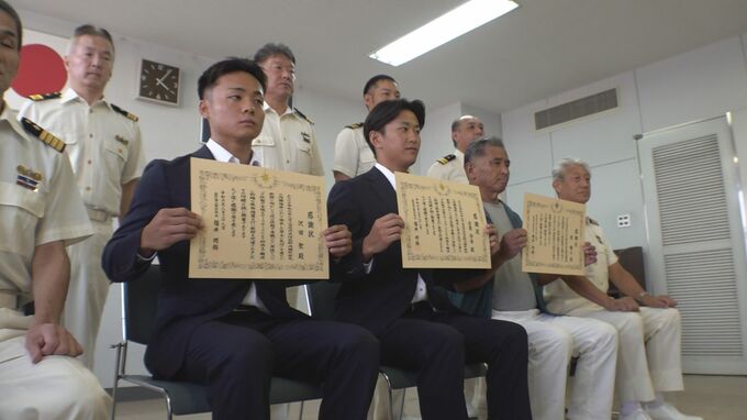 漂流者を救ったサーファー…連係プレーで無事救助し感謝状　|　石川県のニュース｜MRO北陸放送