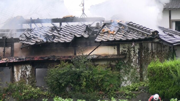 津山市で建物火災　70代男性を救急搬送　煙を吸ったか　約1時間後に鎮火【岡山】|TBS NEWS DIG