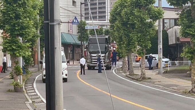 死亡ひき逃げ事件で実況見分　逮捕後釈放されたトレーラー運転の男性会社員も立ち会う　長野県岡谷市　|　SBC NEWS | 長野のニュース | SBC信越放送