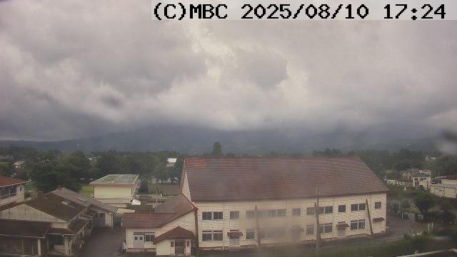 新燃岳　連続噴火続く　噴煙最大で3000メートルに　|　鹿児島のニュース｜MBC NEWS｜南日本放送