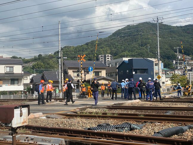 JR山陽線(三原~広島)・呉線(広~広島)で一時運転見合わせ 列車と男性が接触|TBS NEWS DIG