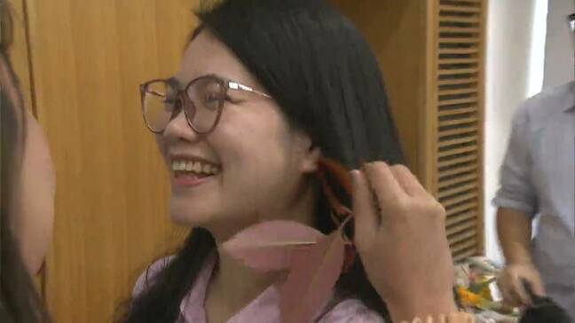 ミャンマーの新年を祝い水をかけあう祭り「ティンジャン」岡山大学で留学生らが参加 地震被災者への募金も|TBS NEWS DIG