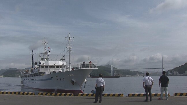 長崎鶴洋高校の実習船「海友丸」長崎へ寄港　家族との再会|TBS NEWS DIG